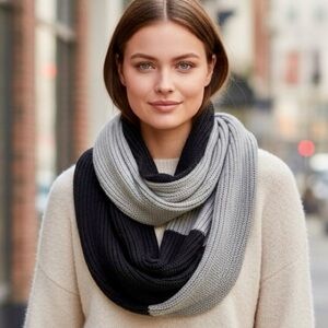 ♠️Kate Spade Black & Gray Color Block Knit Infinity Scarf with Charm